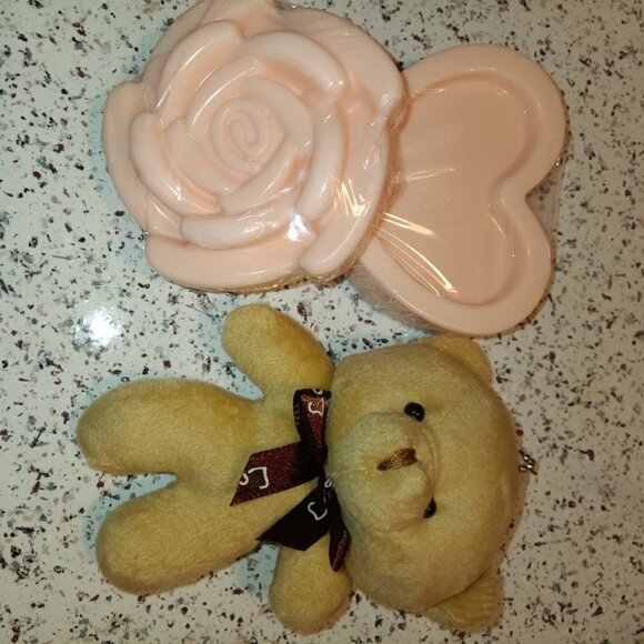 1 cent offer  fresh body soap offer lot of 2 with special offer - Picture 1 of 2